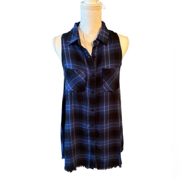 Peyton Jensen Tops - Peyton Jensen Mila Raw Edge Blue and Black Flannel Plaid Sleeveless EUC